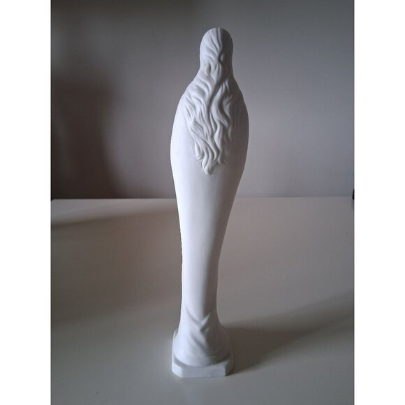 Vintage White Ceramic Praying Madonna Virgin Mary Figurine Religious Home Decor - Picture 6 of 10